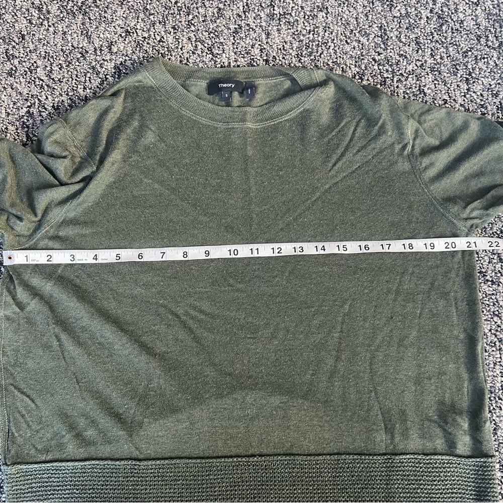 Theory Linen Blend Easy Tee in Clover Green - Picture 7 of 8